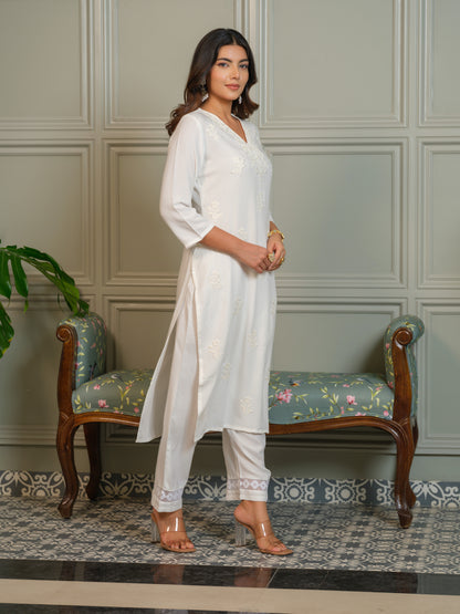 Elegant Lucknowi Chikankari Kurta Pant Set