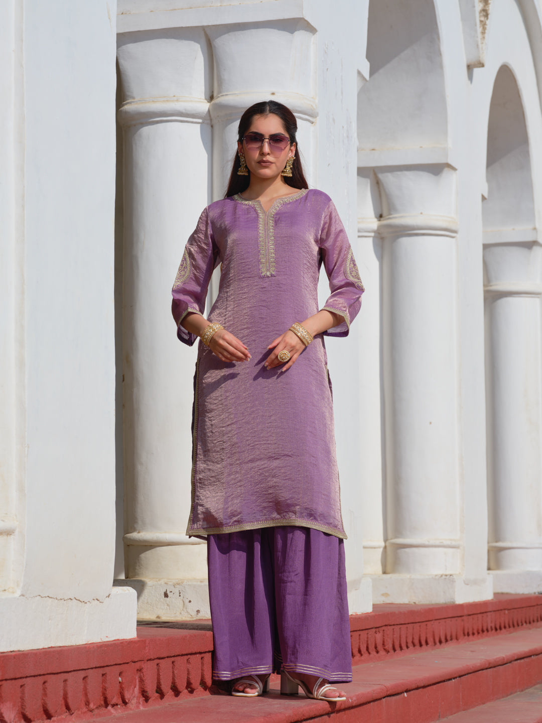 Lavender Art Silk Embroidered Kurta Set with Tabby Organza Dupatta