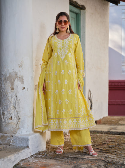 Embroidered Round Neck Kurta & Trousers Kurta Set