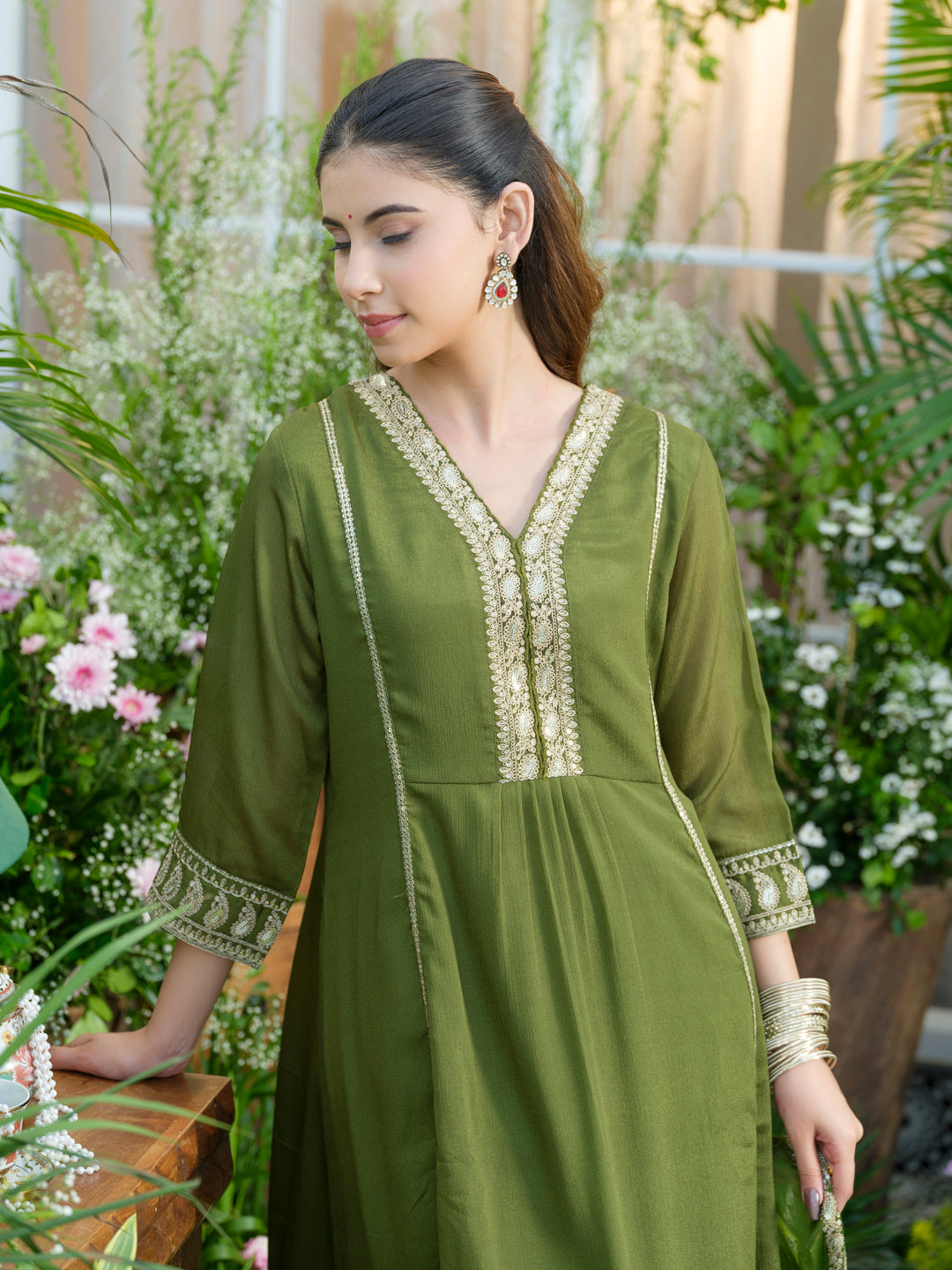 Embroidered V-Neck Chinon Kurta with pant Set and Chiffon Dupatta