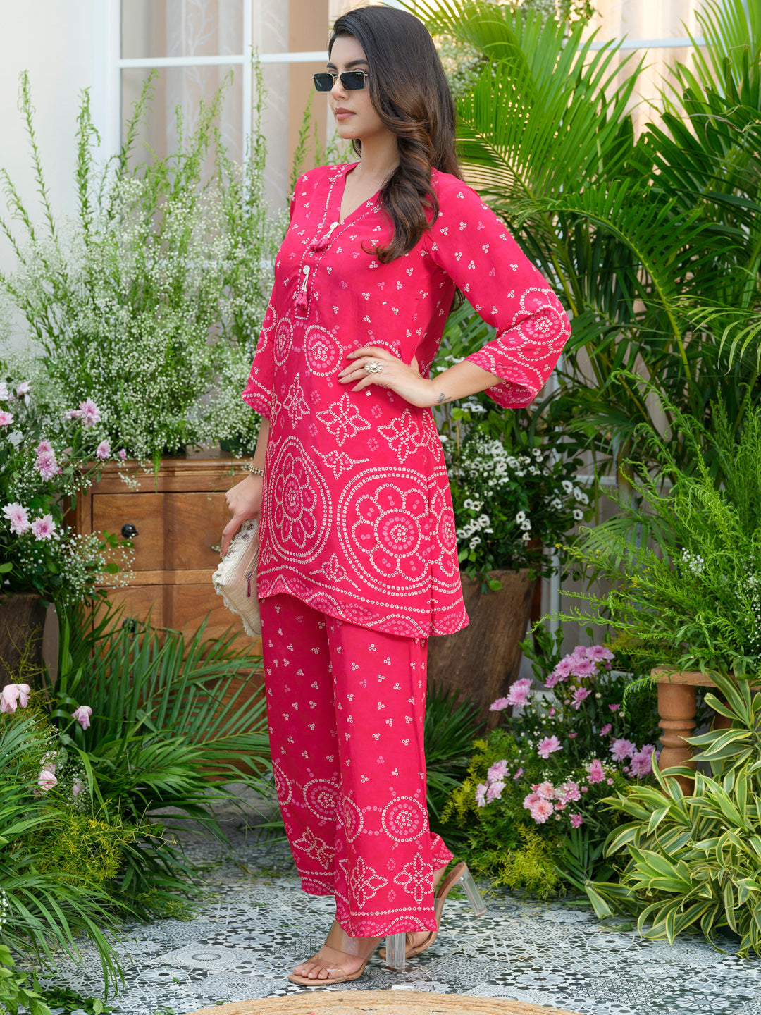 Pure crepe bandhani co ord set in pink