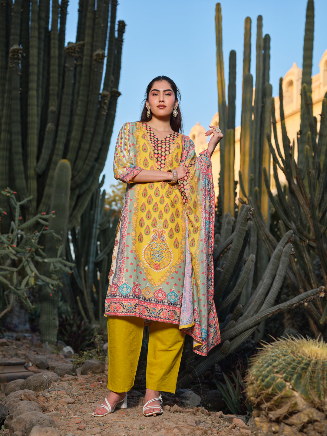 Printed V-Neck Kurta & Trousers Kurta Set