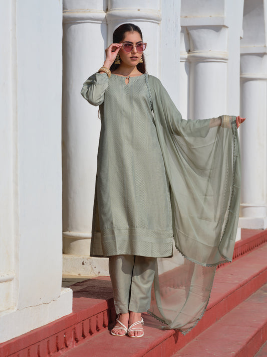 Olive Chinon Crochet Embroidered Kurta with Trousers & Nazneen Dupatta