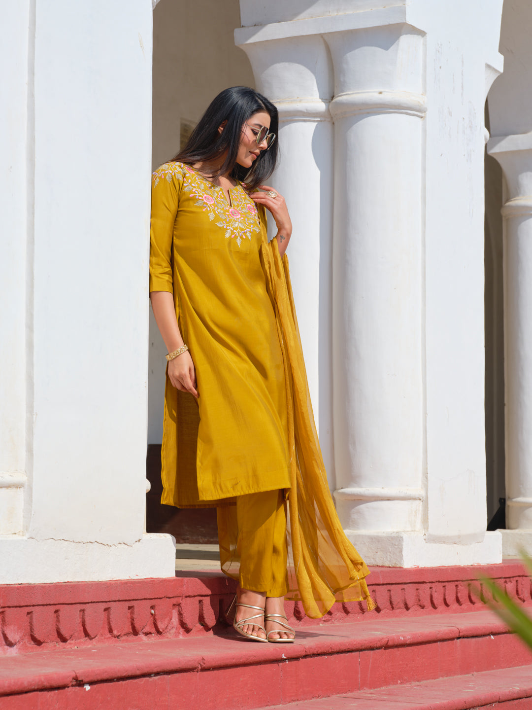 Embroidered Round Neck Straight Kurta & Trousers With Dupatta