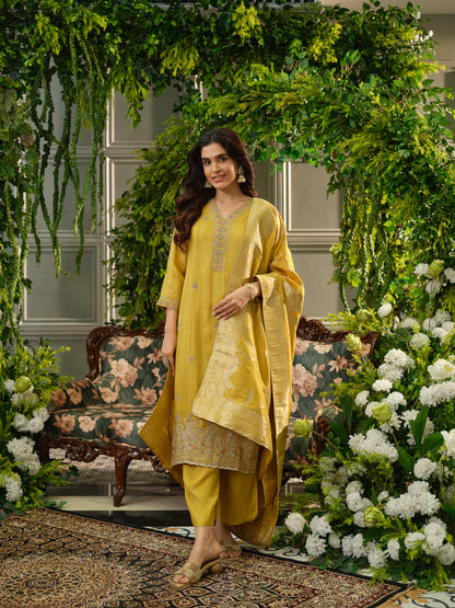 Yellow Viscose Tissue Kurta Set with Jacquard Dupatta