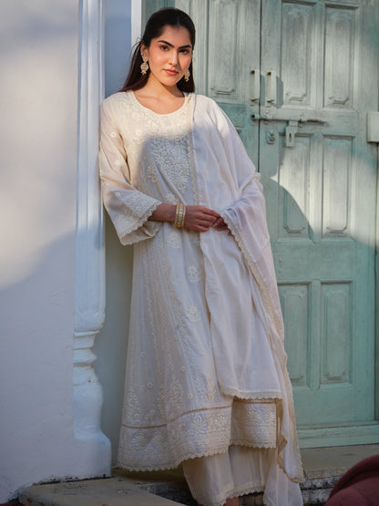 Embroidered Round Neck Kurta & Trousers Kurta Set