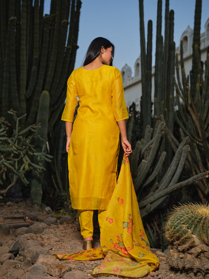 Embroidered Round Neck Straight Kurta & Trousers With Dupattta