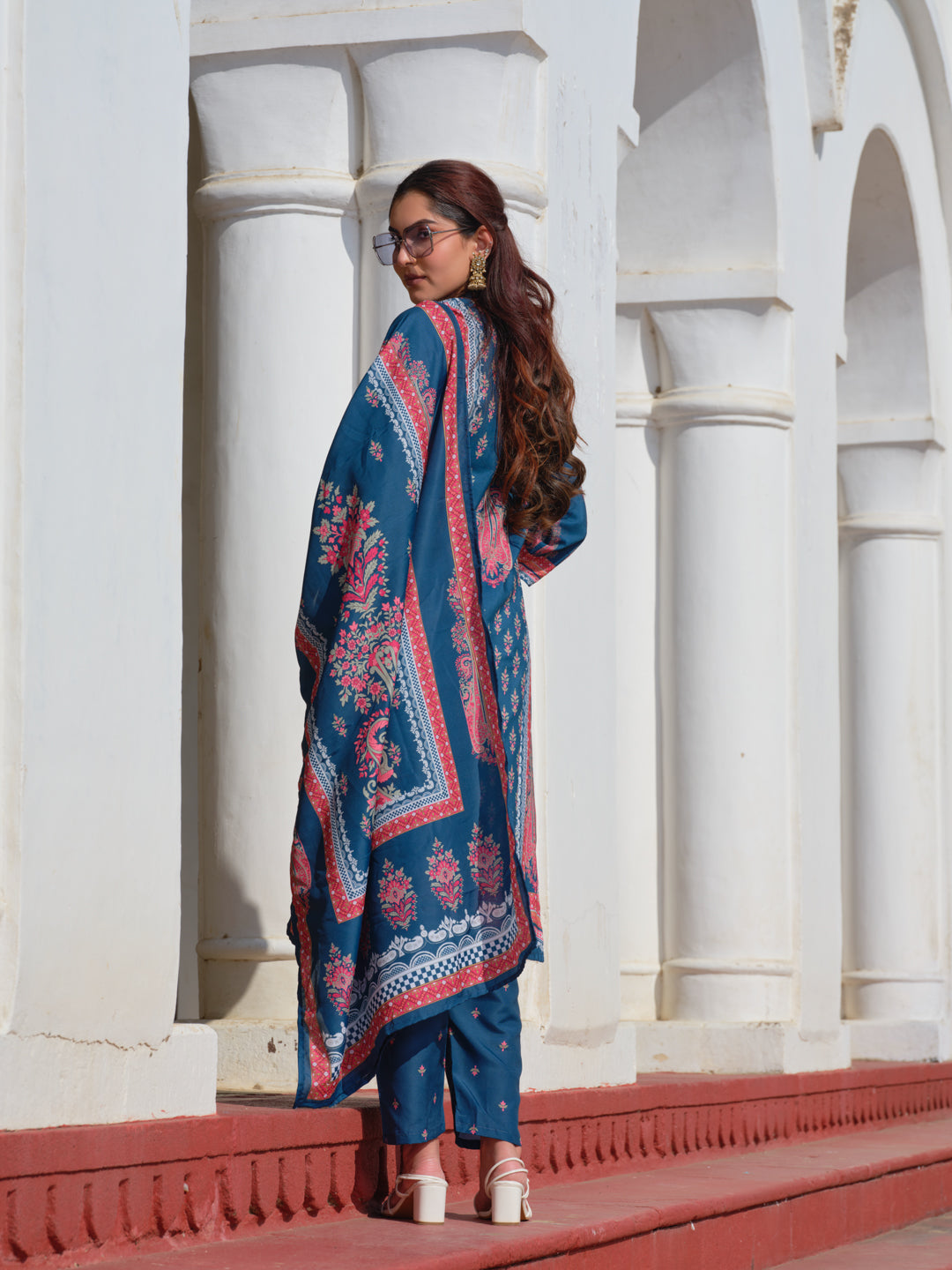 Printed Mandarin Collar Kurta & Trousers With Dupatta
