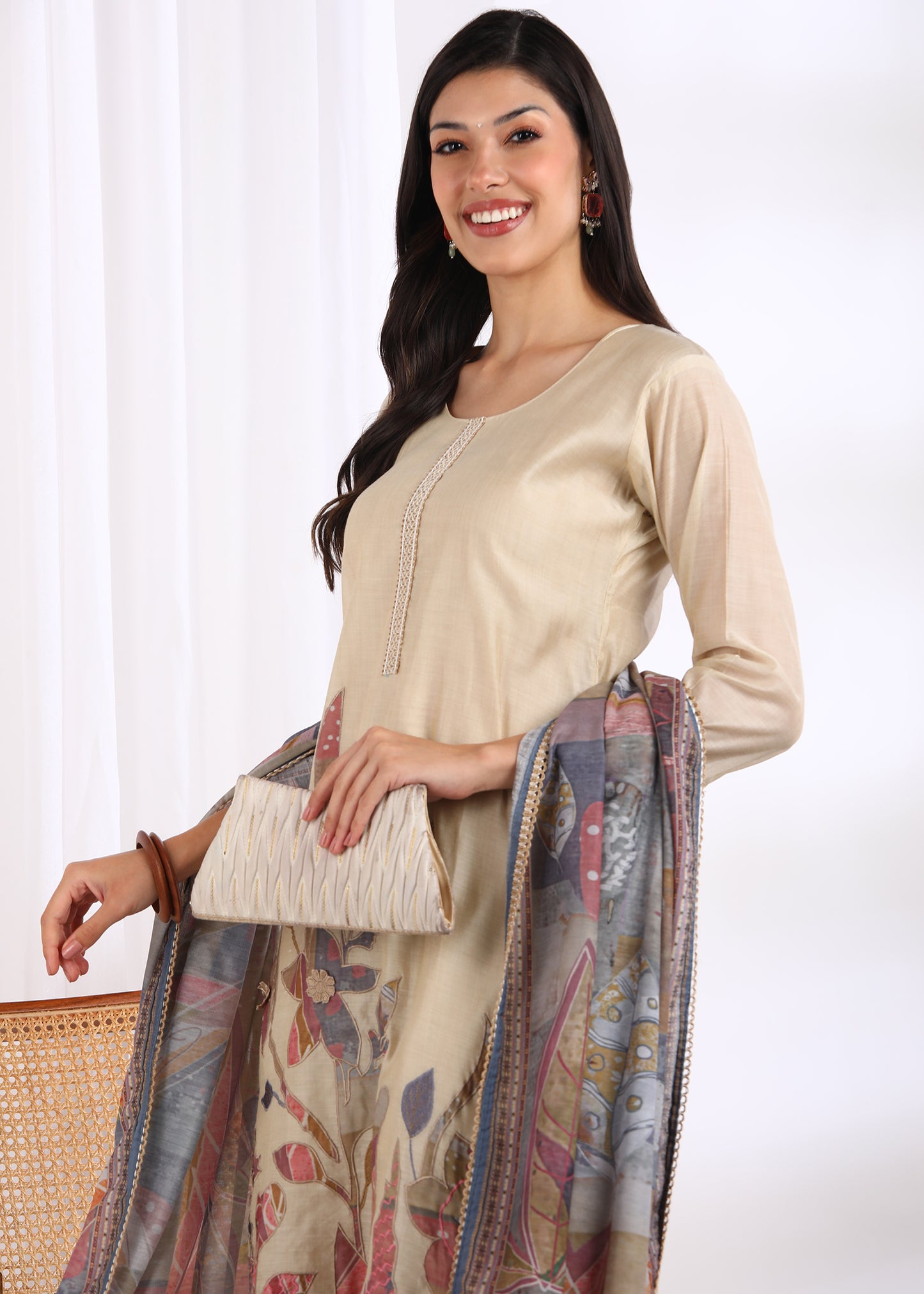 Women Off-White Jham Dhani Silk Embroidered Kurta Set with Digital Print Dupatta