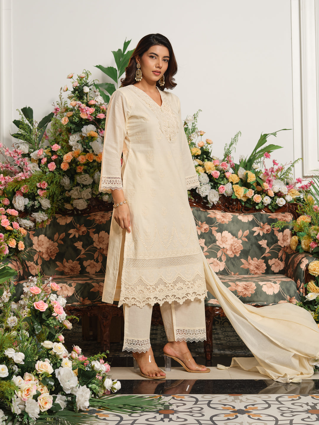 Embroidered Off-White V-Neck Kurta Set with Trousers & Dupatta