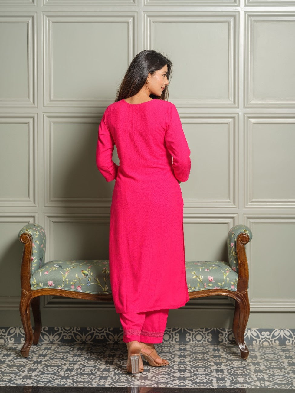 Elegant Lucknowi Chikankari Kurta Pant Set