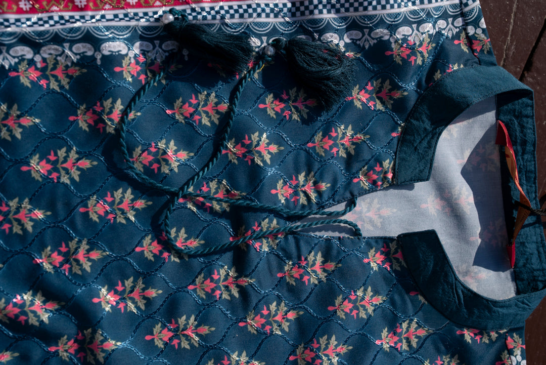 Printed Mandarin Collar Kurta & Trousers With Dupatta