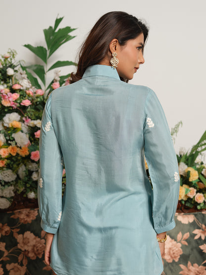 Embroidered Shirt Collar Kurta with Three-Quarter Sleeves