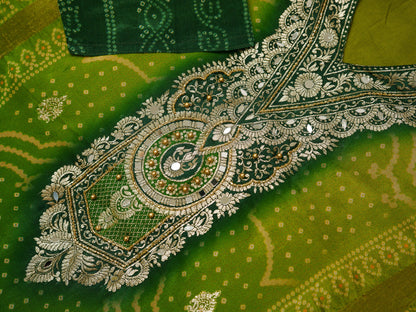 Bandhani Printed V-Neck Straight Kurta With Trouser & Dupatta