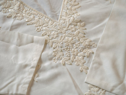 Elegant Lucknowi Chikankari Kurta Pant Set