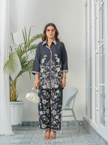 Embroidered Three-Quarter Sleeves Shirt With Trouser