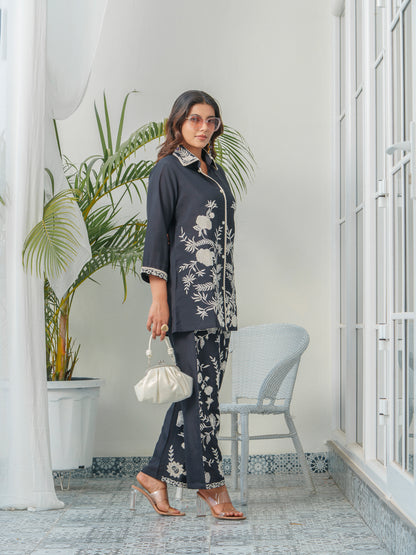 Embroidered Three-Quarter Sleeves Shirt With Trouser