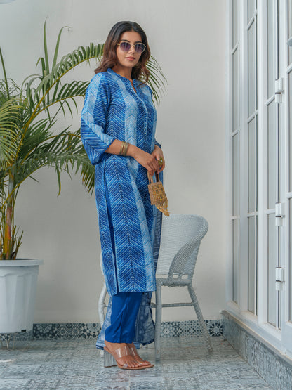 Geometric Printed Straight Kurta Trousers With Dupatta