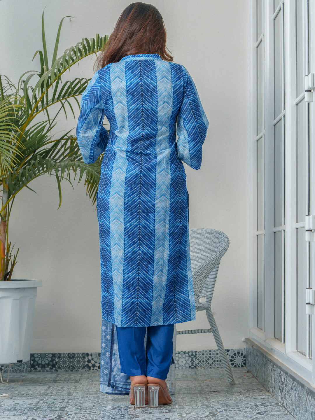 Geometric Printed Straight Kurta Trousers With Dupatta