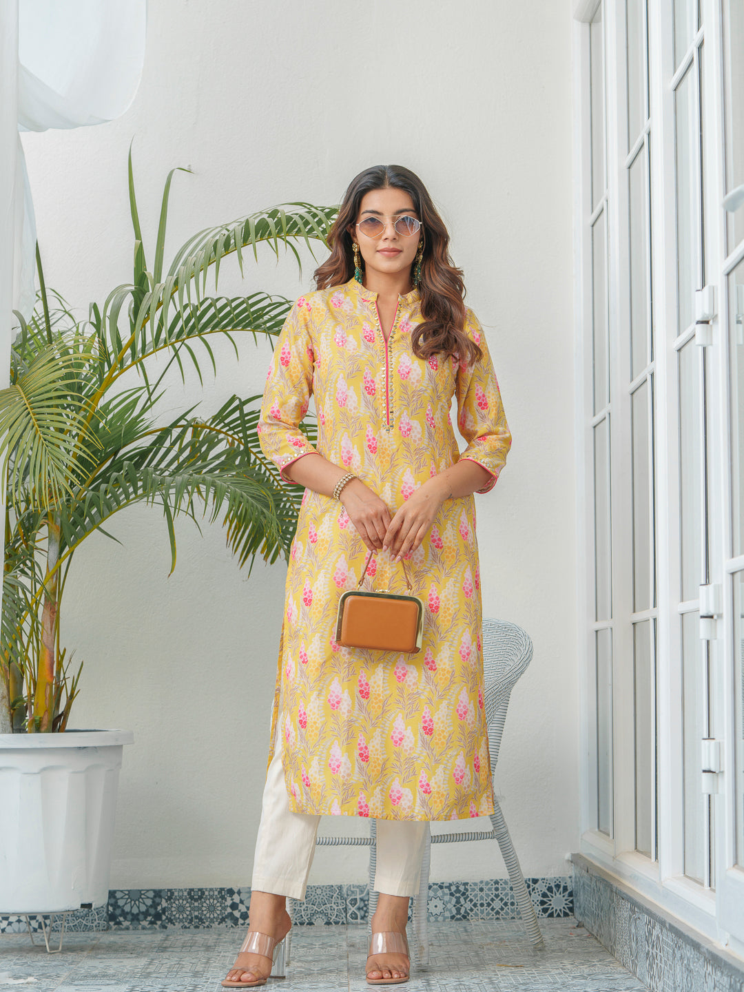Floral Printed Mandarin Collar Straight Kurta