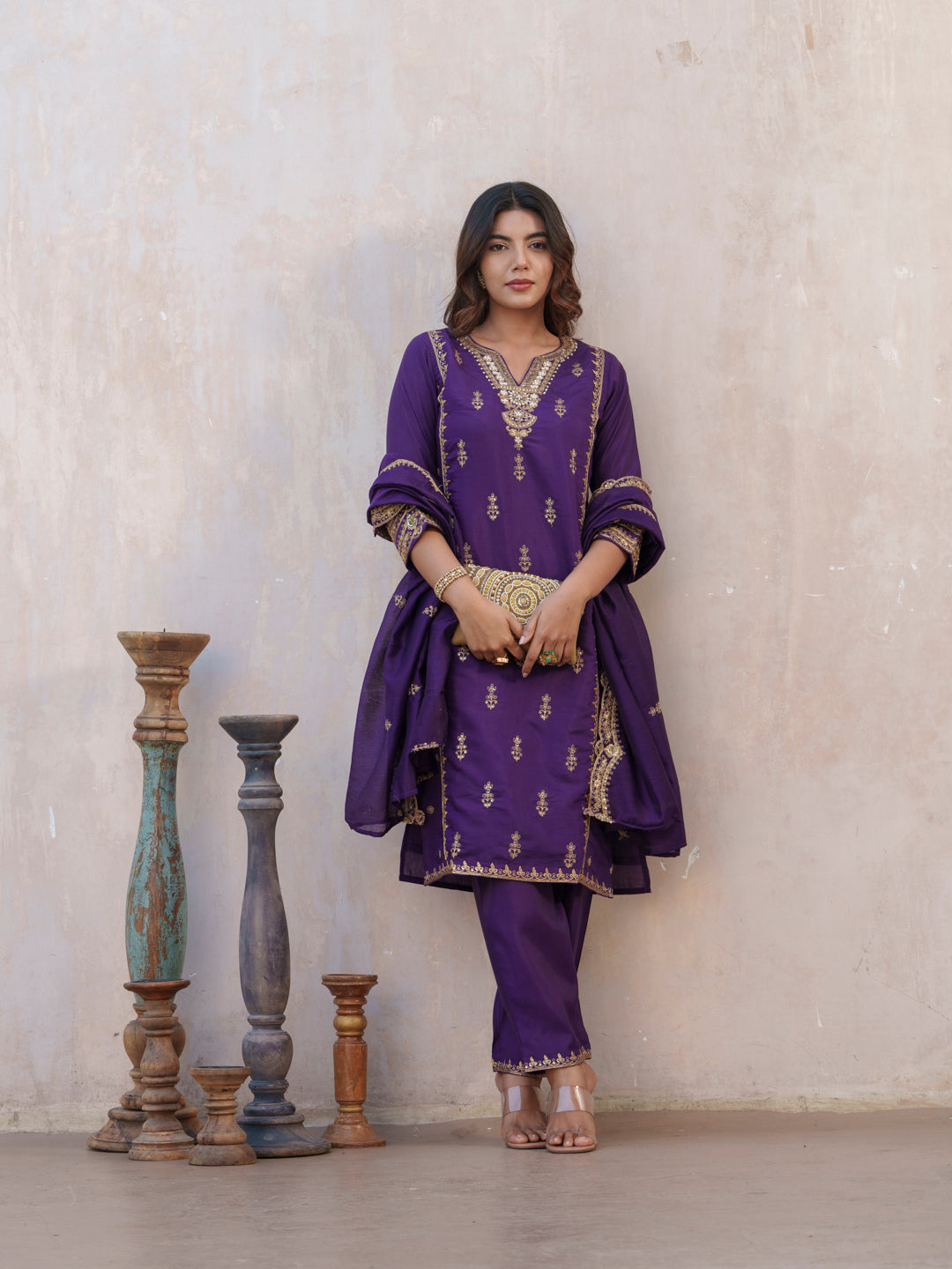 Notch Neck Embroidered Straight Kurta
