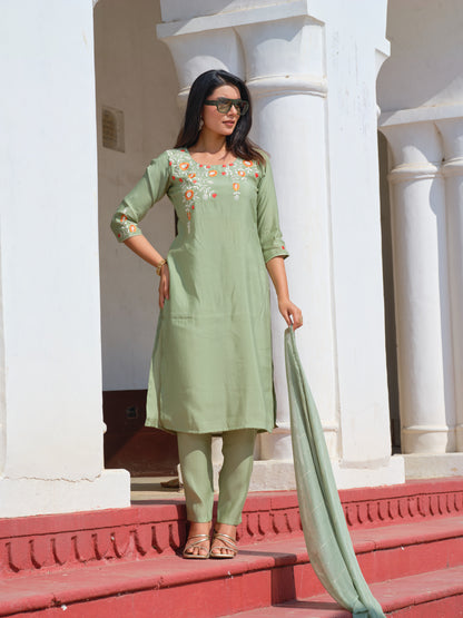 Embroidered Round Neck Straight Kurta & Trousers With Dupatta
