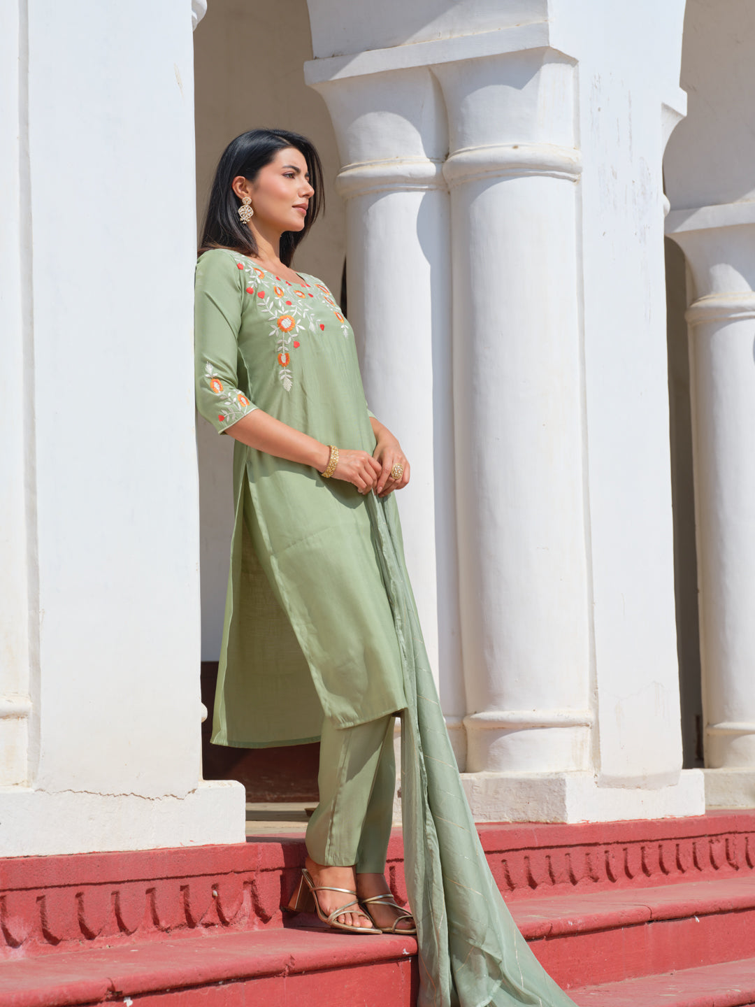 Embroidered Round Neck Straight Kurta & Trousers With Dupatta
