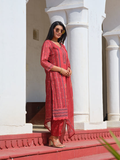 Printed Round Neck Kurta & Trousers With Dupatta