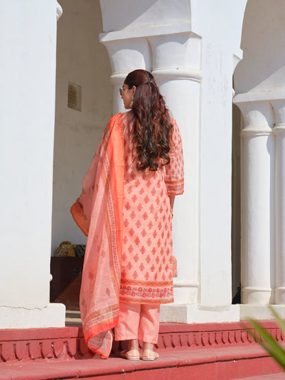 Printed Round Neck Kurta & Trousers With Dupatta