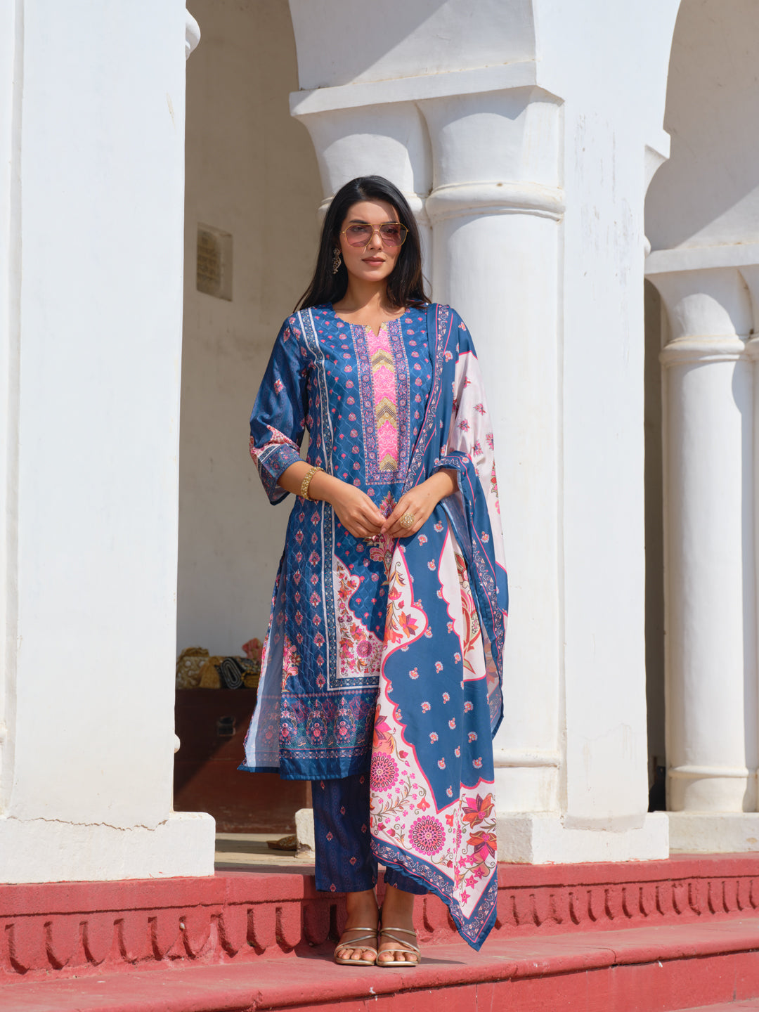 Printed Round Neck Kurta & Trousers With Dupatta