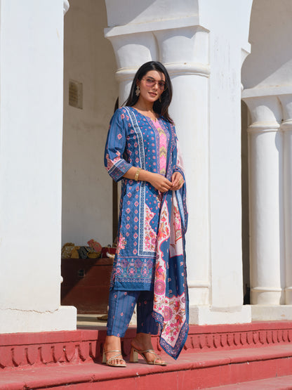 Printed Round Neck Kurta & Trousers With Dupatta