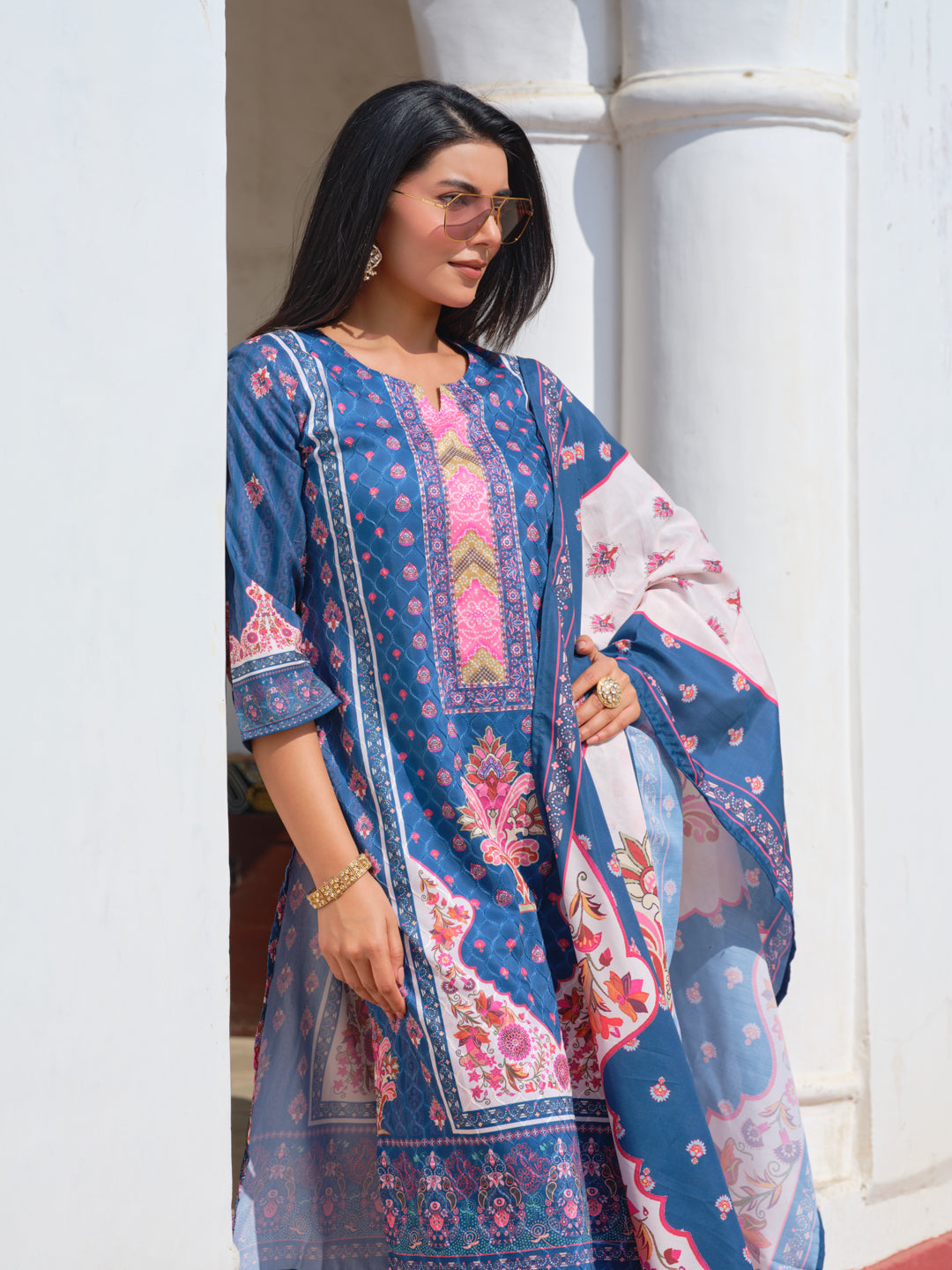 Printed Round Neck Kurta & Trousers With Dupatta