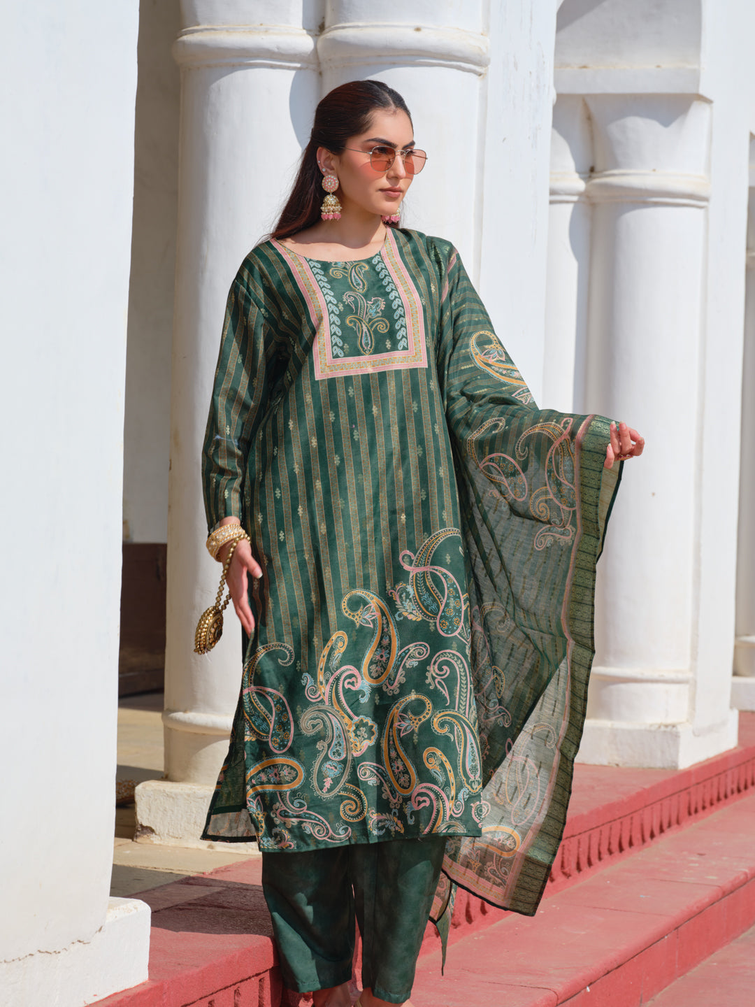 Printed Round Neck Kurta & Trousers With Dupatta