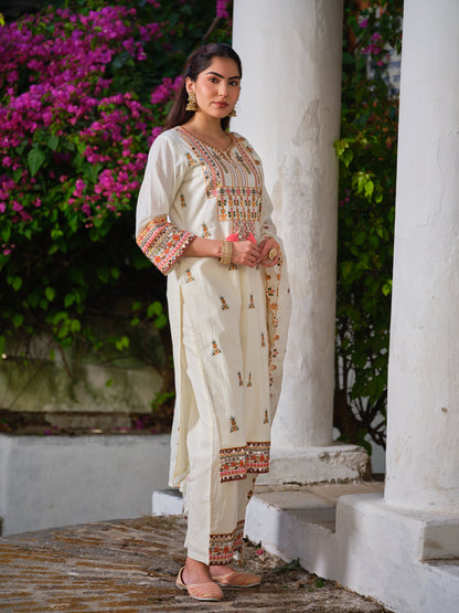 Embroidered Pure Cotton Round Neck Kurta & Trousers Kurta Sets