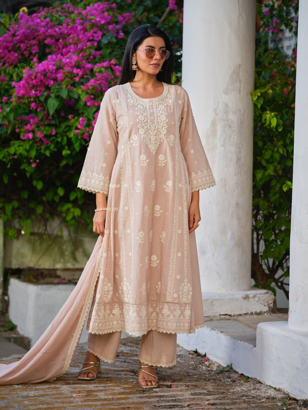Embroidered Round Neck Kurta & Trousers Kurta Set