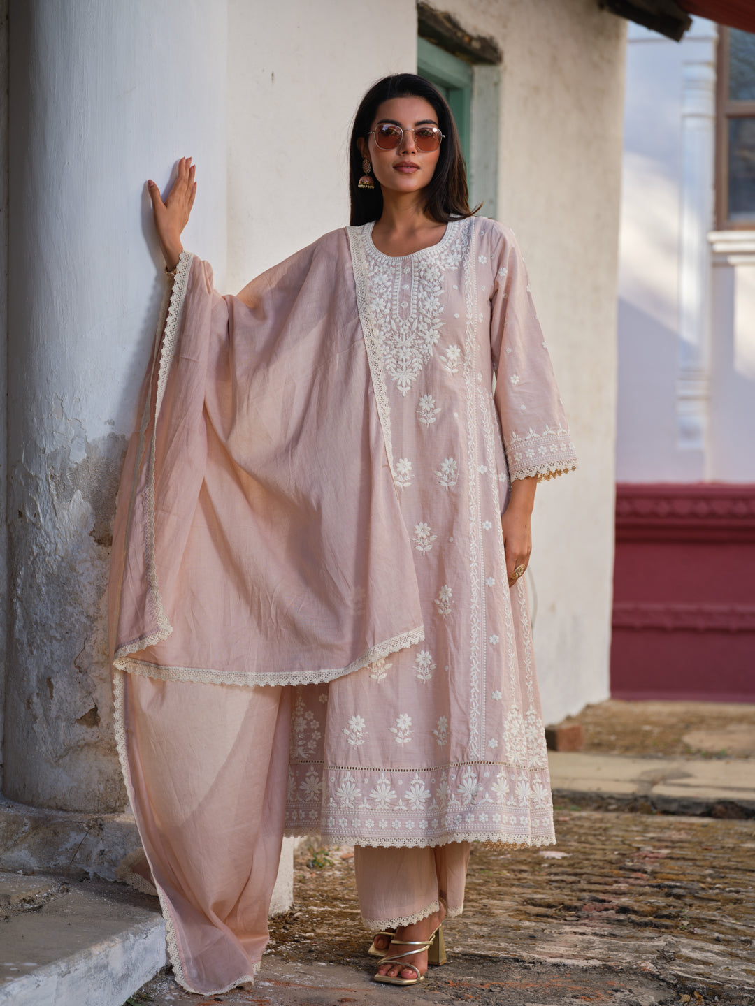 Embroidered Round Neck Kurta & Trousers Kurta Set