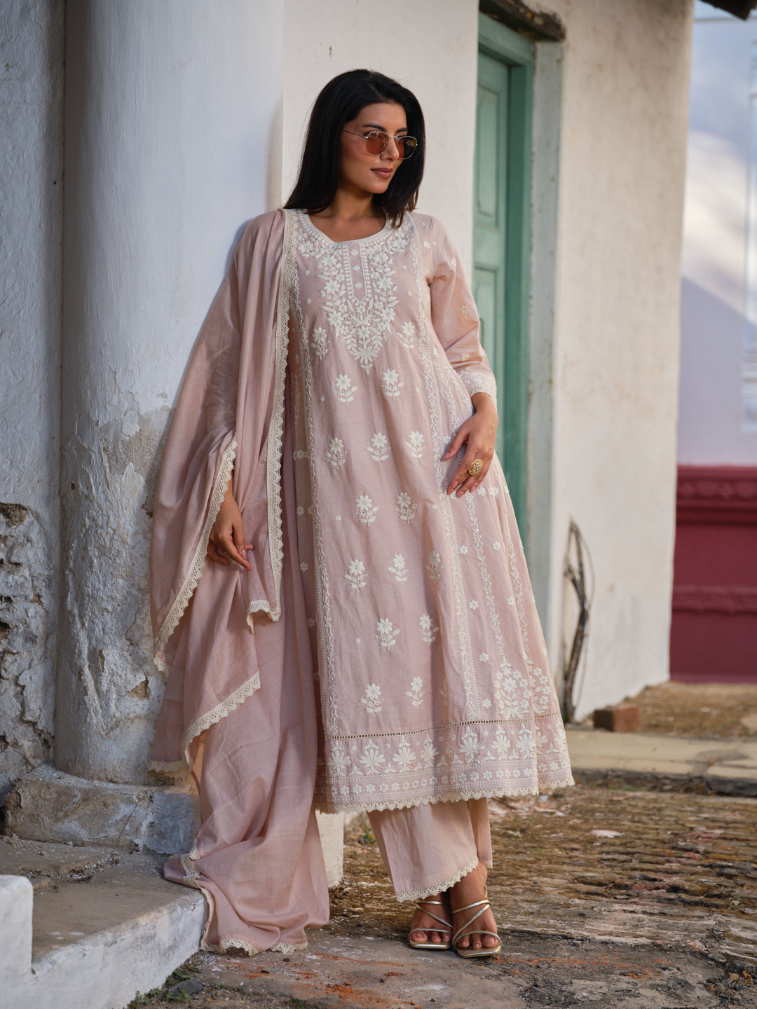 Embroidered Round Neck Kurta & Trousers Kurta Set