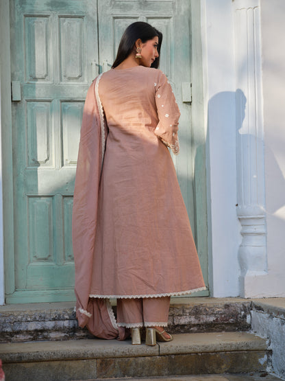 Embroidered Round Neck Kurta & Trousers Kurta Set