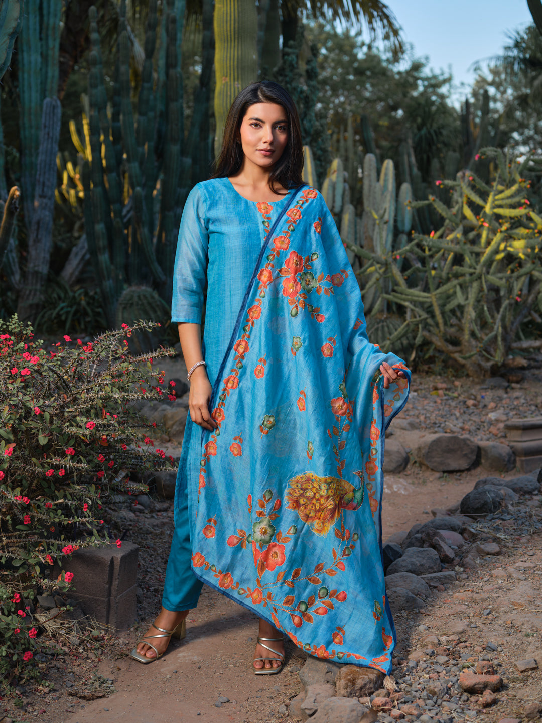 Embroidered Round Neck Straight Kurta & Trousers With Dupattta