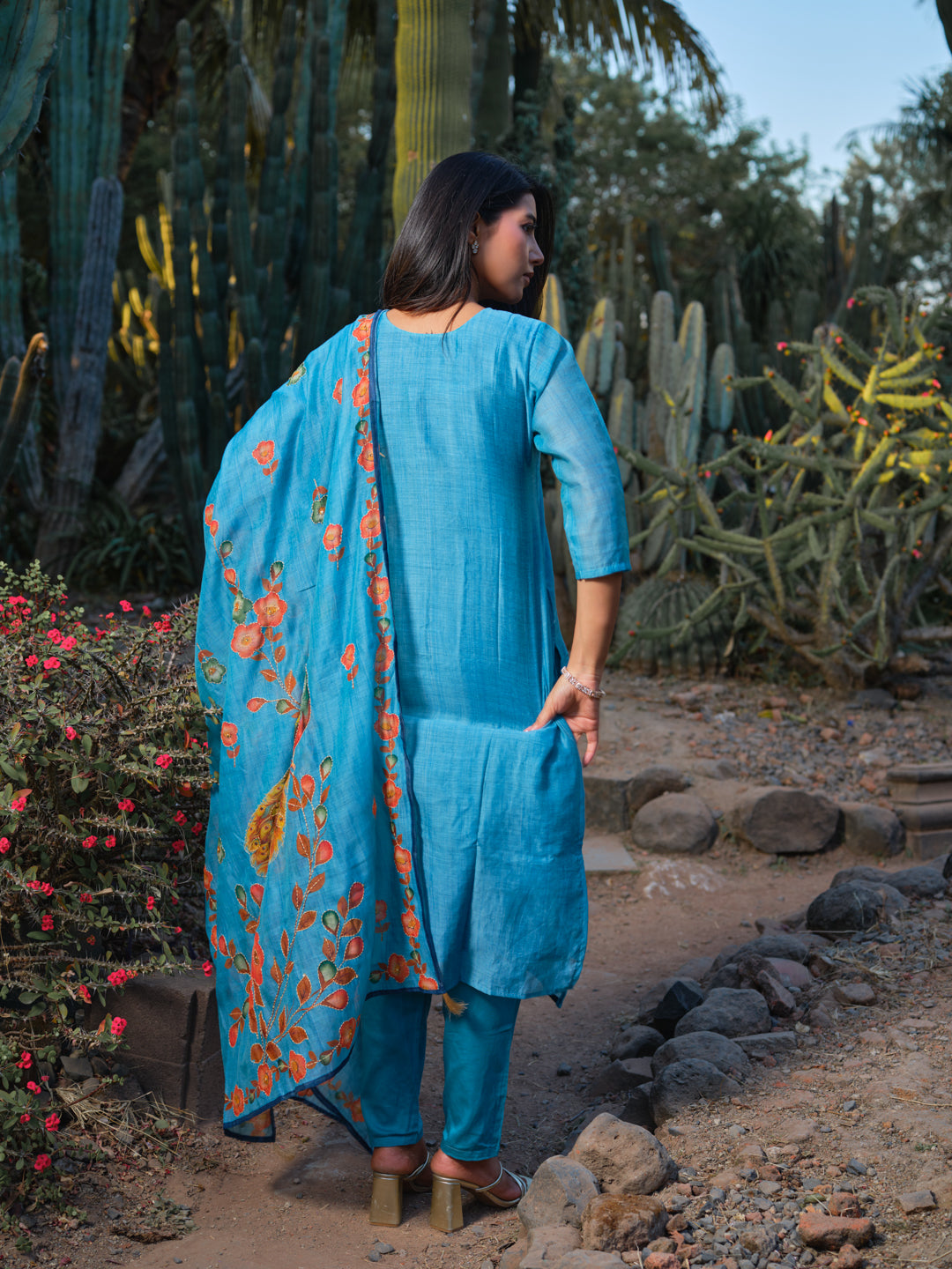 Embroidered Round Neck Straight Kurta & Trousers With Dupattta