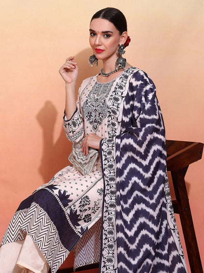 Ethnic Motif Embroidered Kurta & Trouser With Dupatta - Buy Best Ethnic Wear for Women & Girls | Daily Woman - 