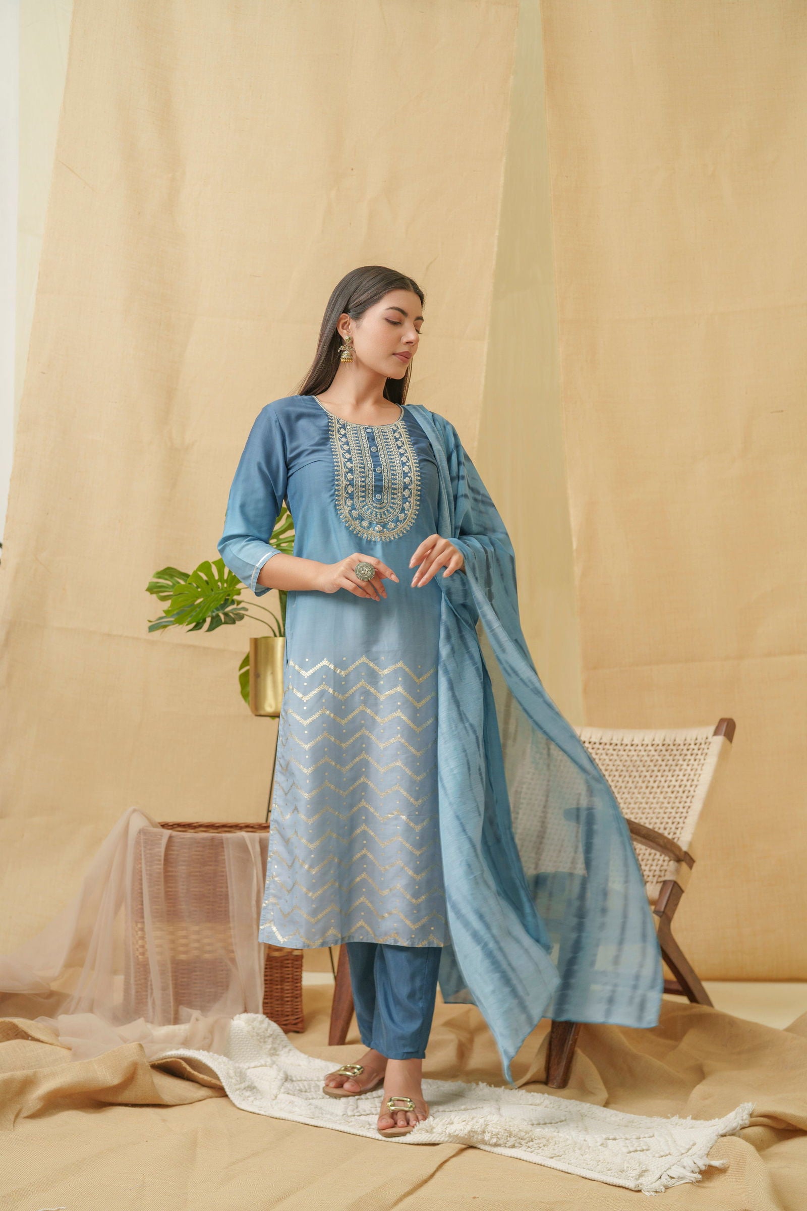 Ethnic Motifs Embroidered Kurta With Trousers & Dupatta - Buy Best Ethnic Wear for Women & Girls | Daily Woman - 