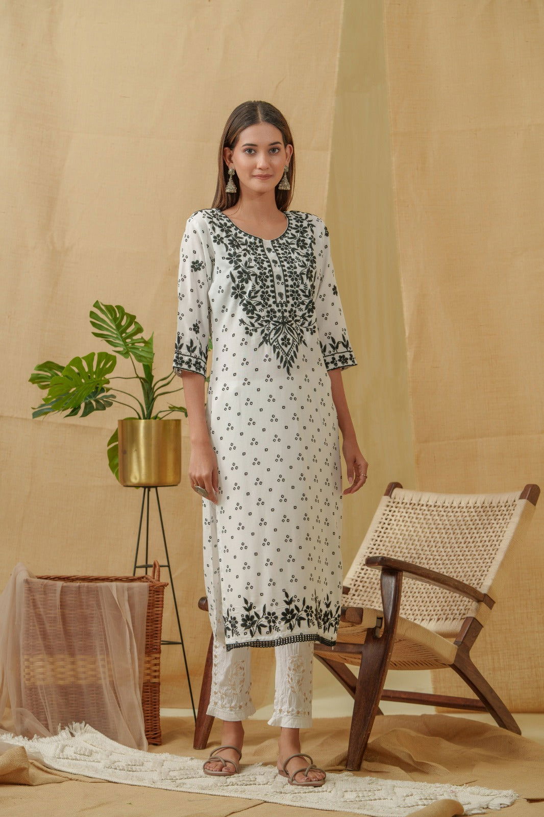 Ethnic Motifs Embroidered Straight Kurta - Buy Best Ethnic Wear for Women & Girls | Daily Woman - 