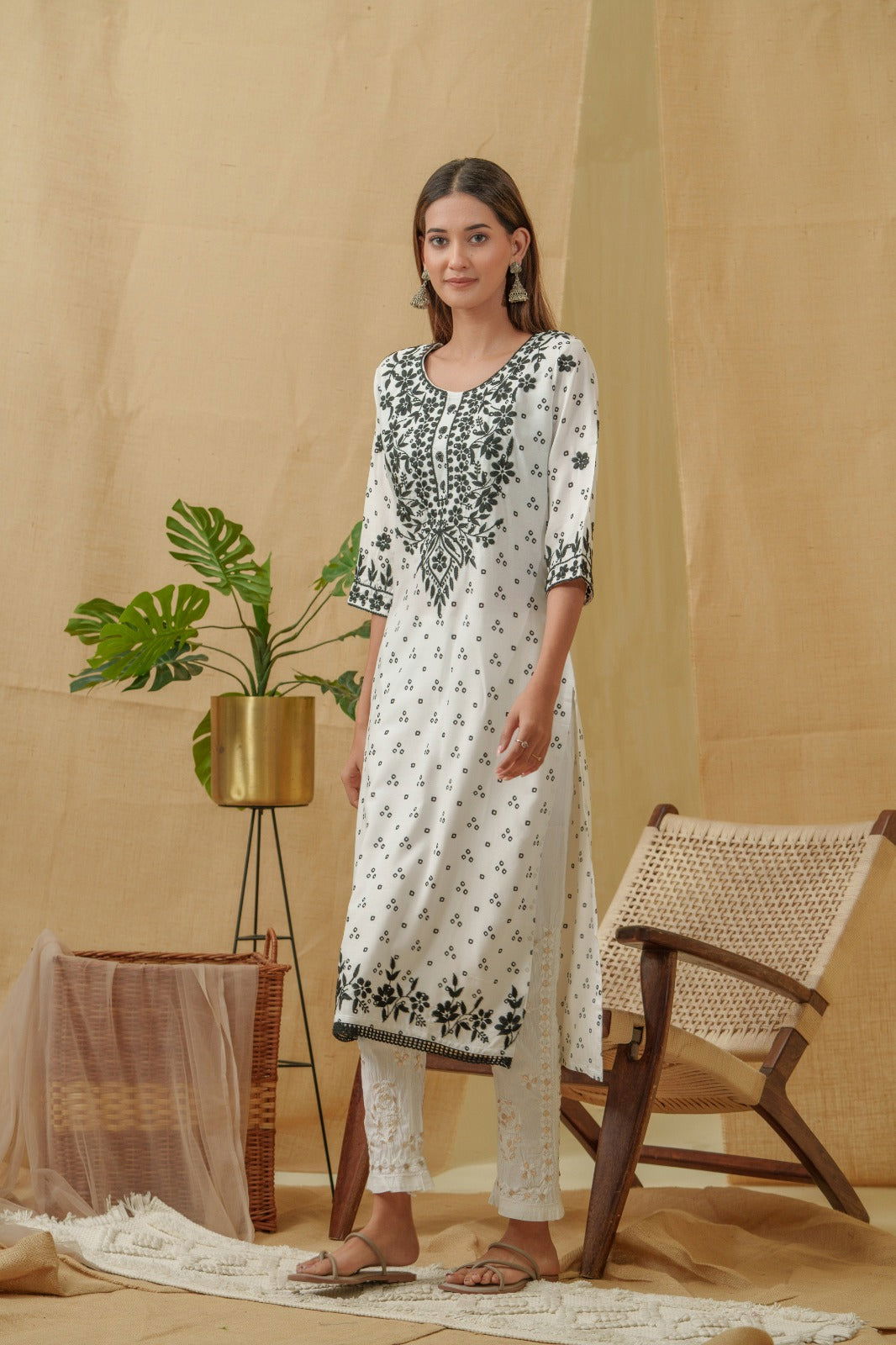 Ethnic Motifs Embroidered Straight Kurta - Buy Best Ethnic Wear for Women & Girls | Daily Woman - 