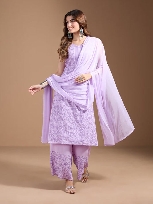 Floral Embroidered Kurta & Trouser With Dupatta - Buy Best Ethnic Wear for Women & Girls | Daily Woman - 