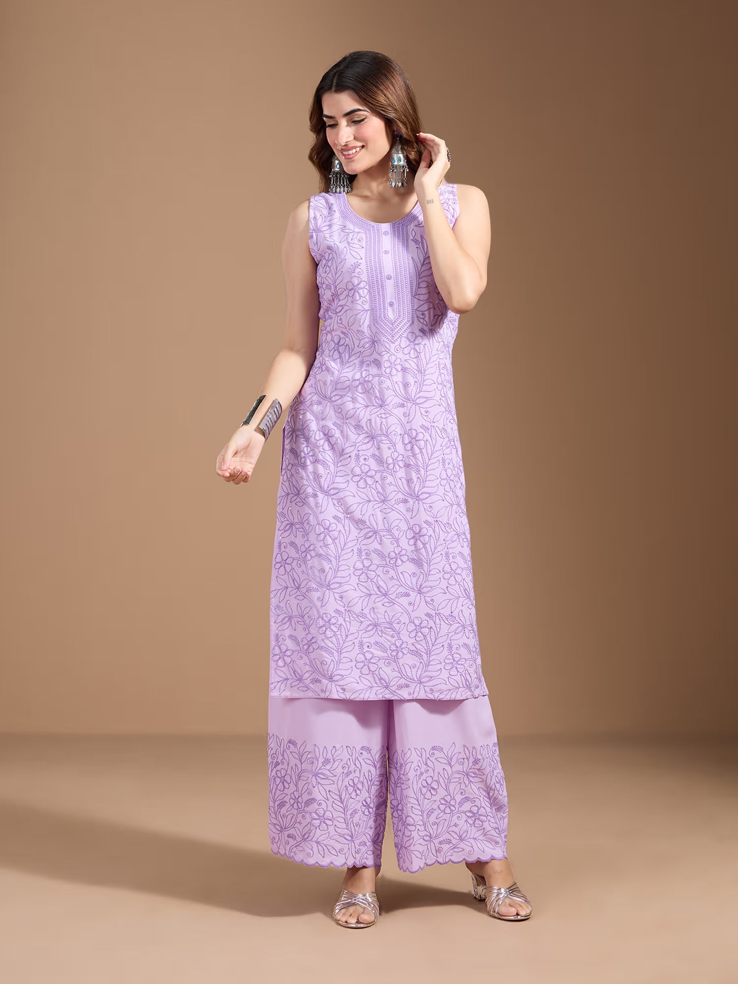 Floral Embroidered Kurta & Trouser With Dupatta - Buy Best Ethnic Wear for Women & Girls | Daily Woman - 