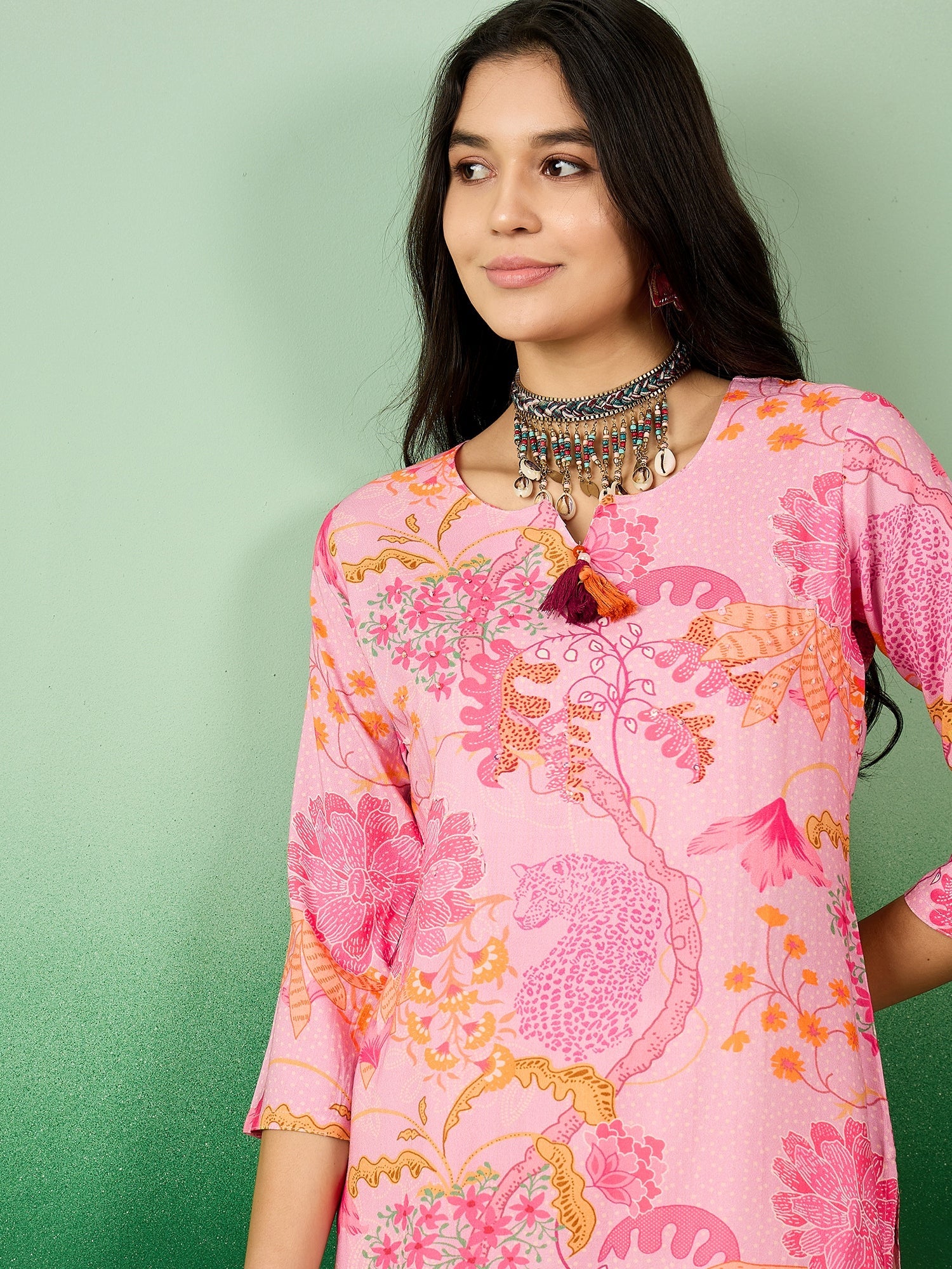 Floral Printed Notch Neck Straight Kurta - Buy Best Ethnic Wear for Women & Girls | Daily Woman - 