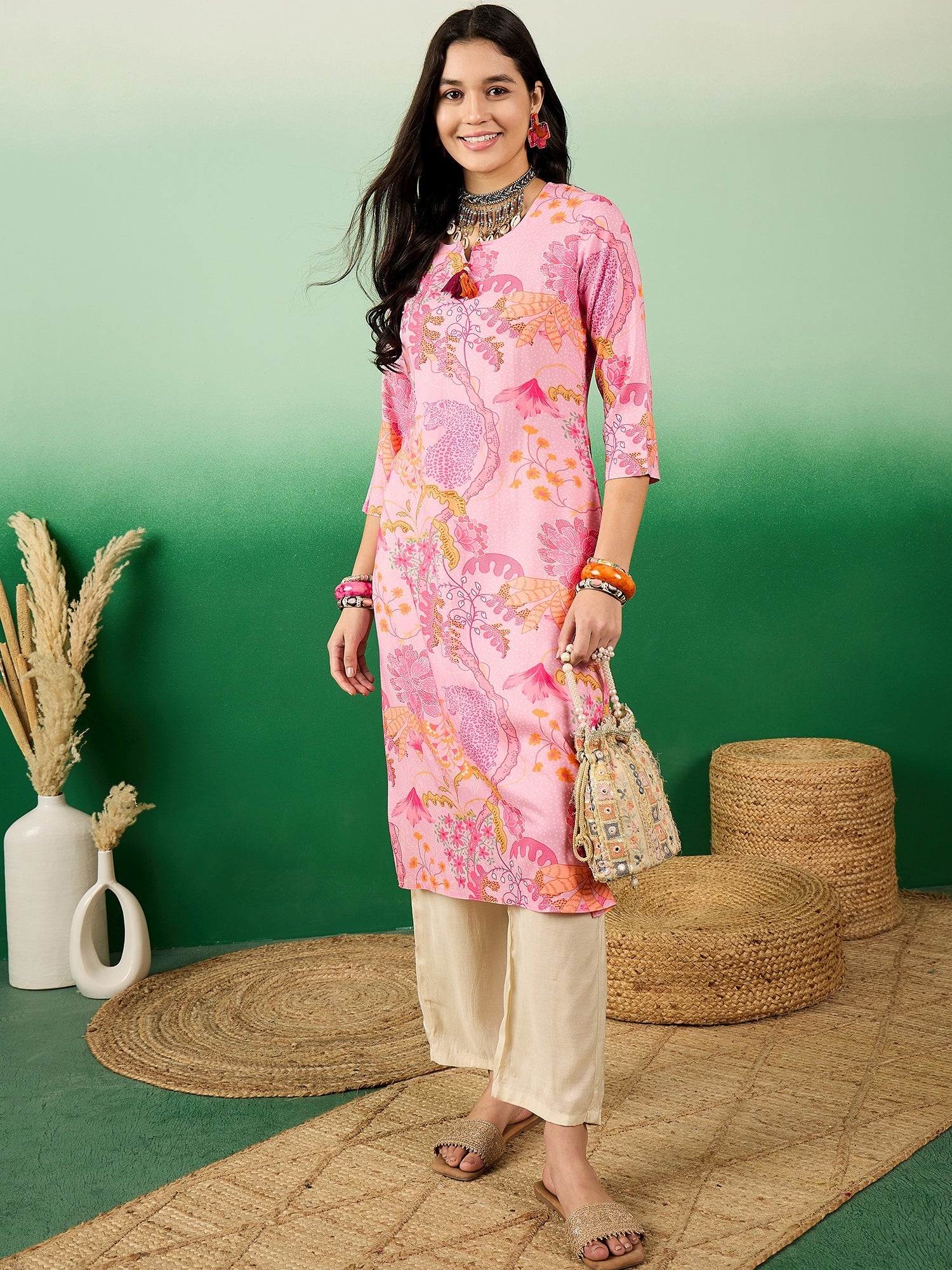 Floral Printed Notch Neck Straight Kurta - Buy Best Ethnic Wear for Women & Girls | Daily Woman - 