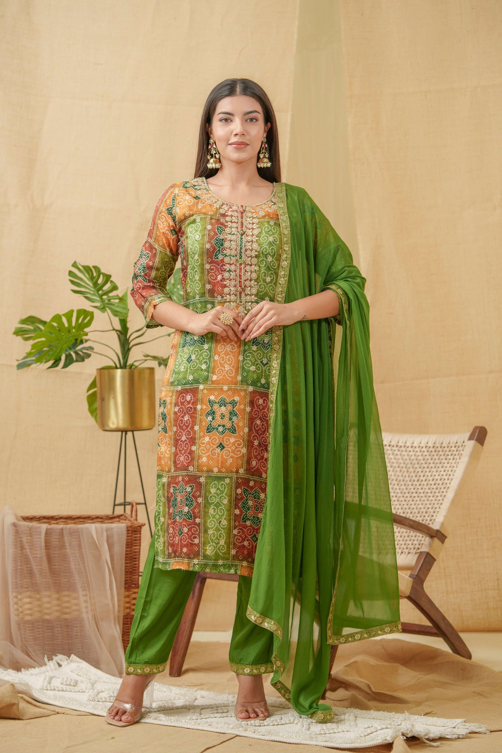 Floral Printed Regular Thread Work Linen Kurta with Trousers & Dupattata - Buy Best Ethnic Wear for Women & Girls | Daily Woman - 