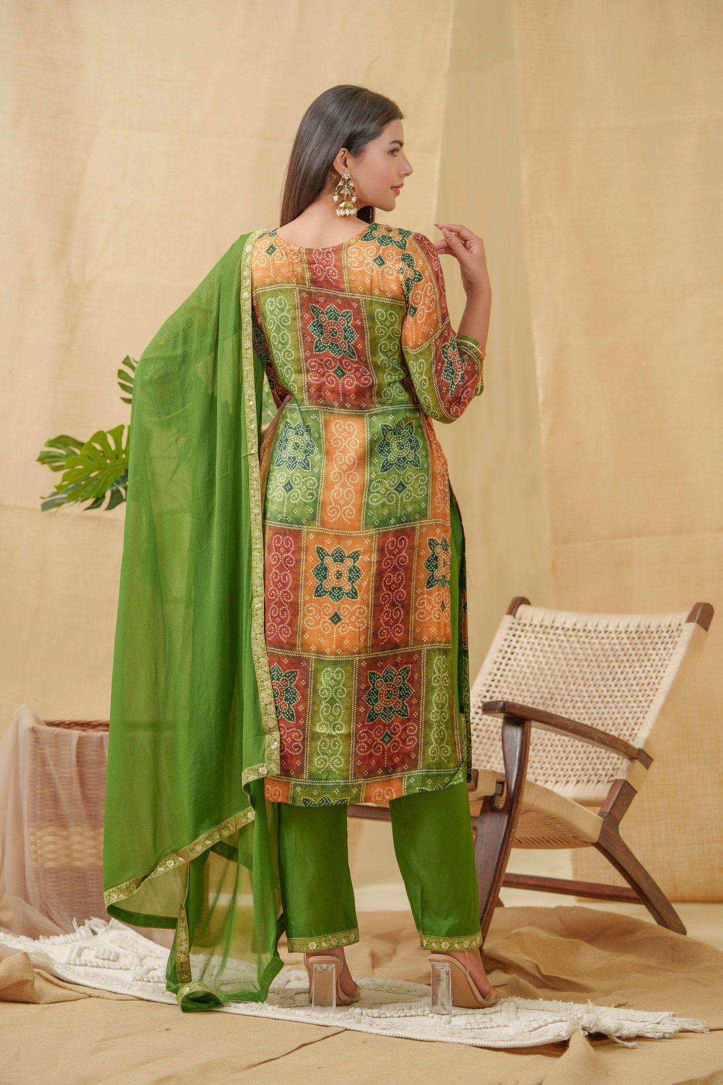 Floral Printed Regular Thread Work Linen Kurta with Trousers & Dupattata - Buy Best Ethnic Wear for Women & Girls | Daily Woman - 